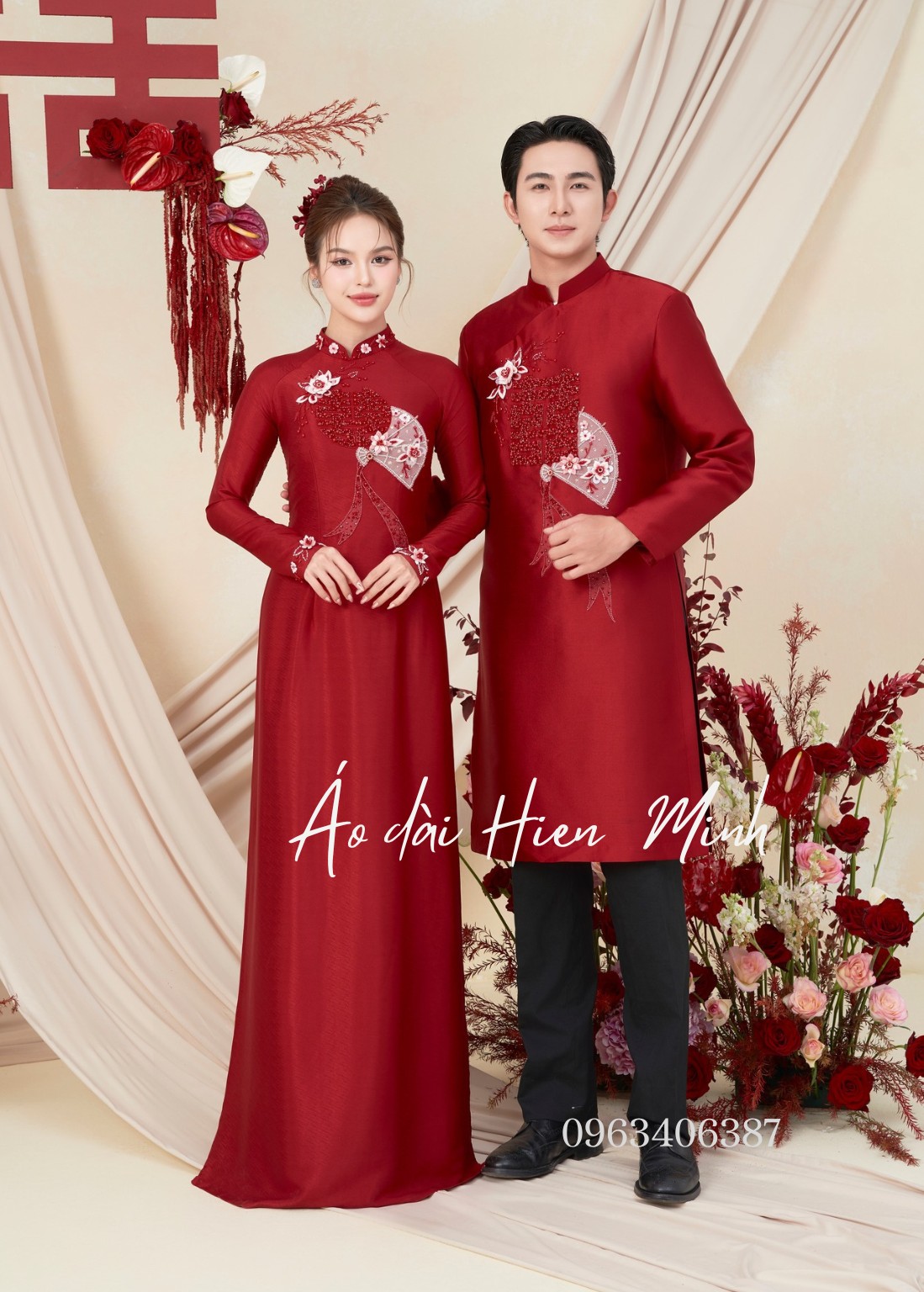 ao dai doi mau do 