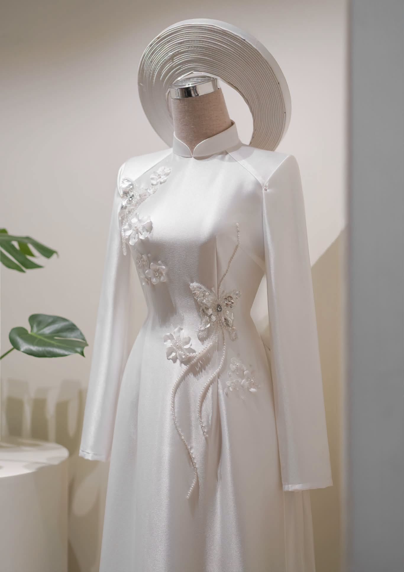 Ao dai nu trang