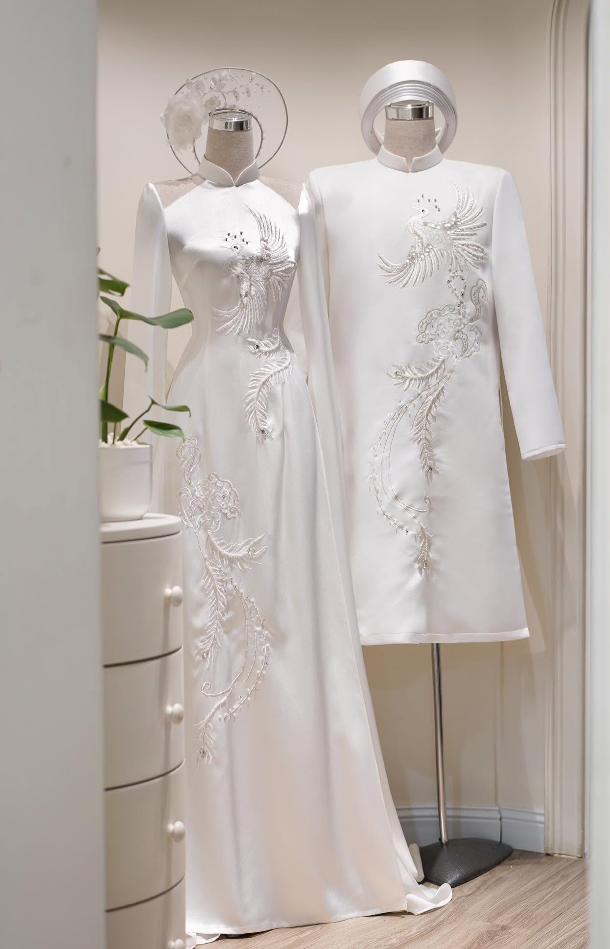  ao dai cuoi mau trang