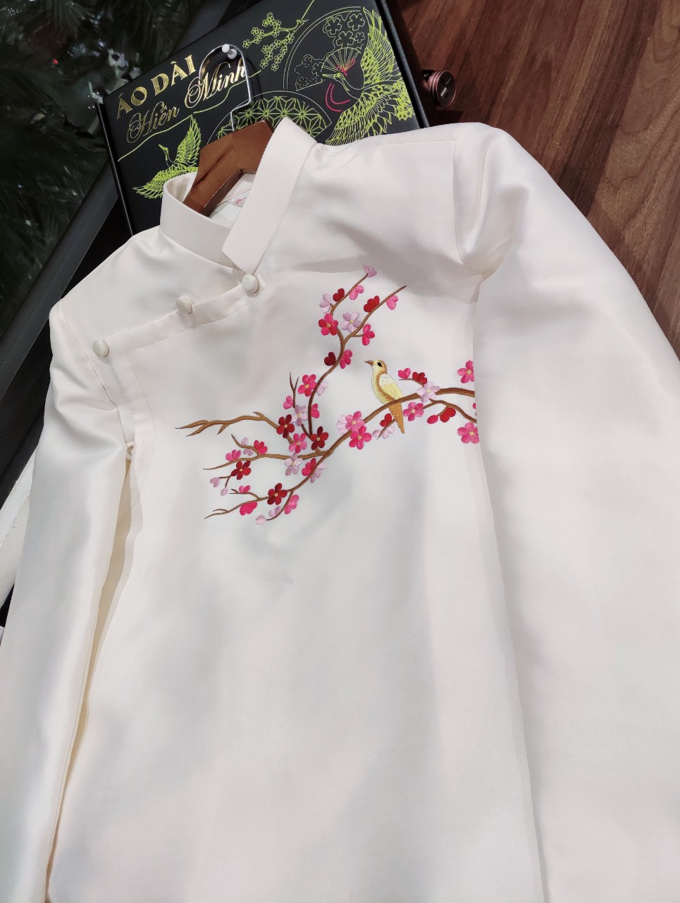 ao dai nam tet