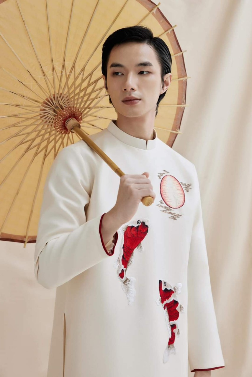 Ao dai nam ca koi