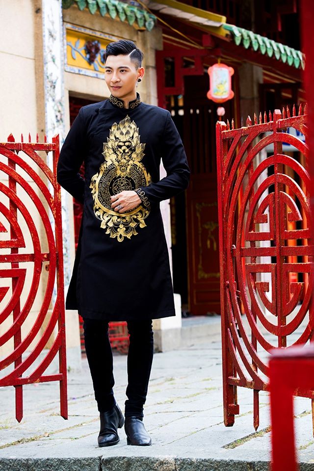 ao dai cach tan nam den