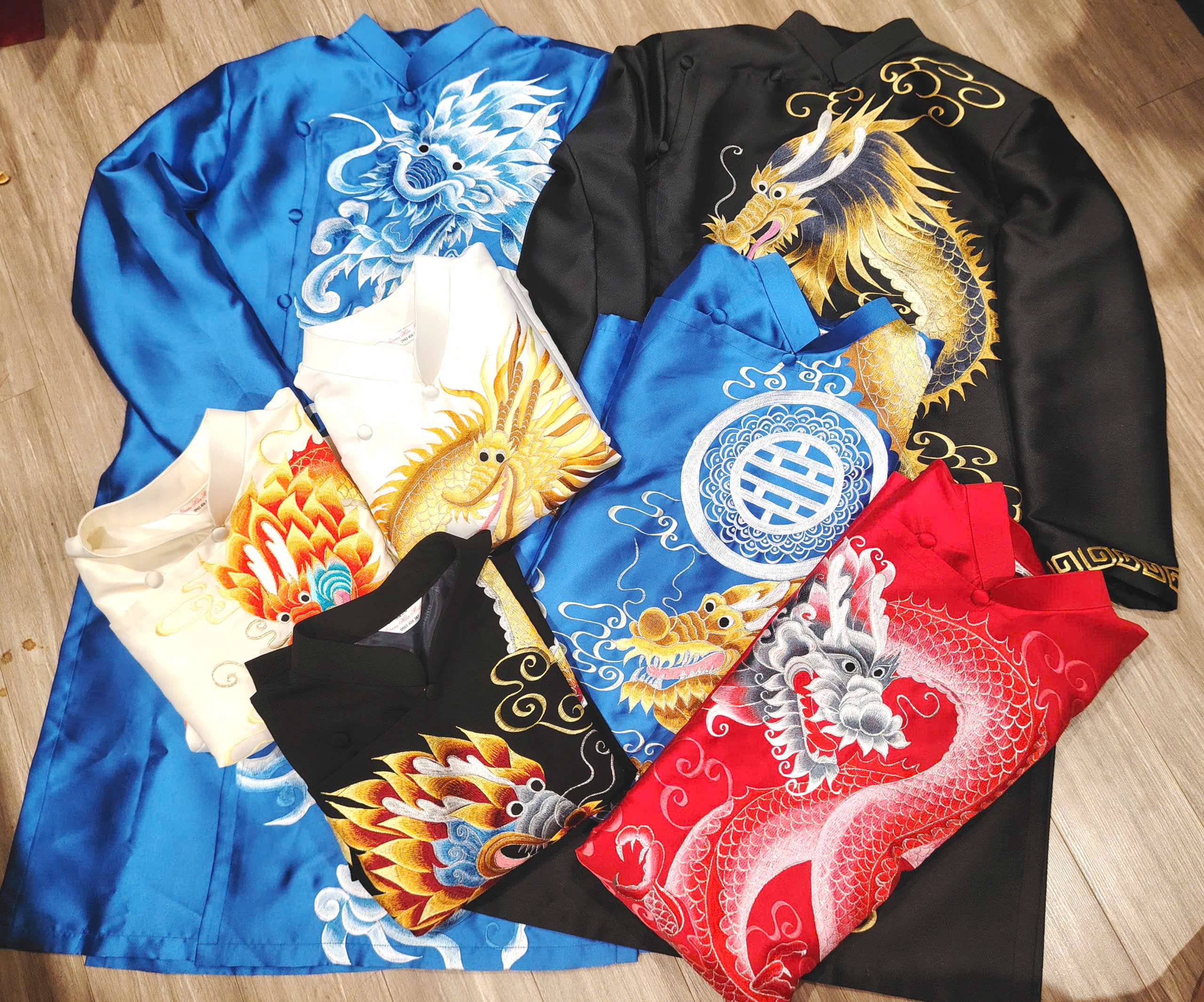 ao dai nam hoa tiet theu