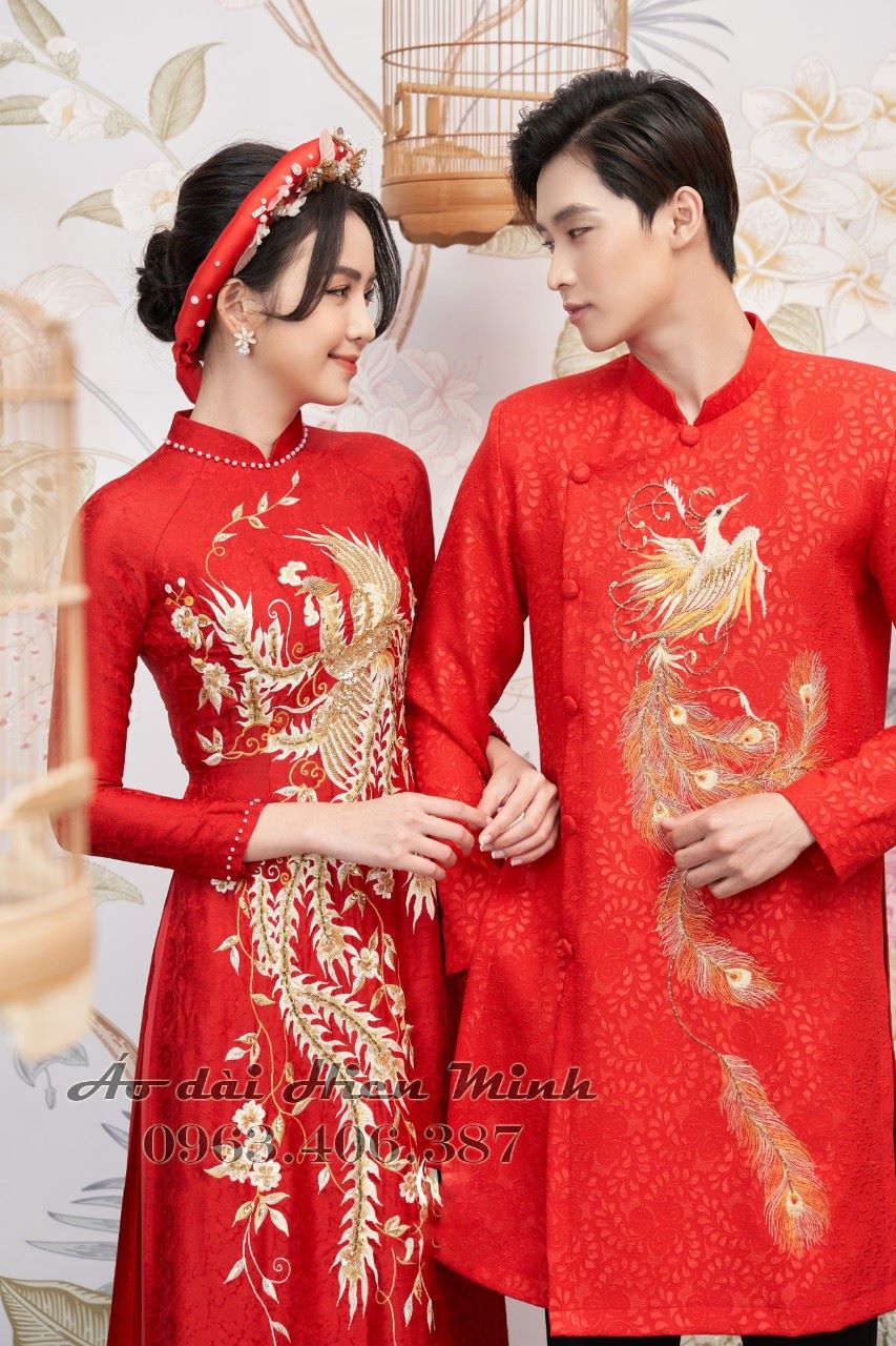 &Aacute;o d&agrave;i cưới đ&ocirc;i truyền thống 2026 - Xu hướng được nhiều cặp đ&ocirc;i y&ecirc;u th&iacute;ch