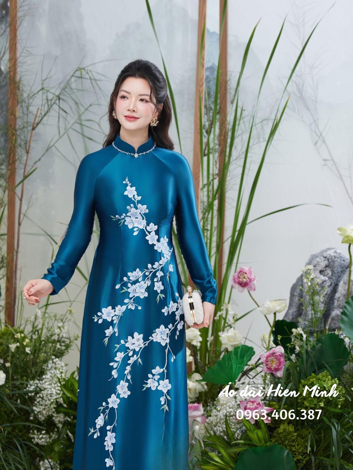 ÁO DÀI CHO MẸ CÔ DÂU: BÍ QUYẾT CHỌN MẪU TRẺ TRUNG, SANG TRỌNG VÀ QUÝ PHÁI NHẤT