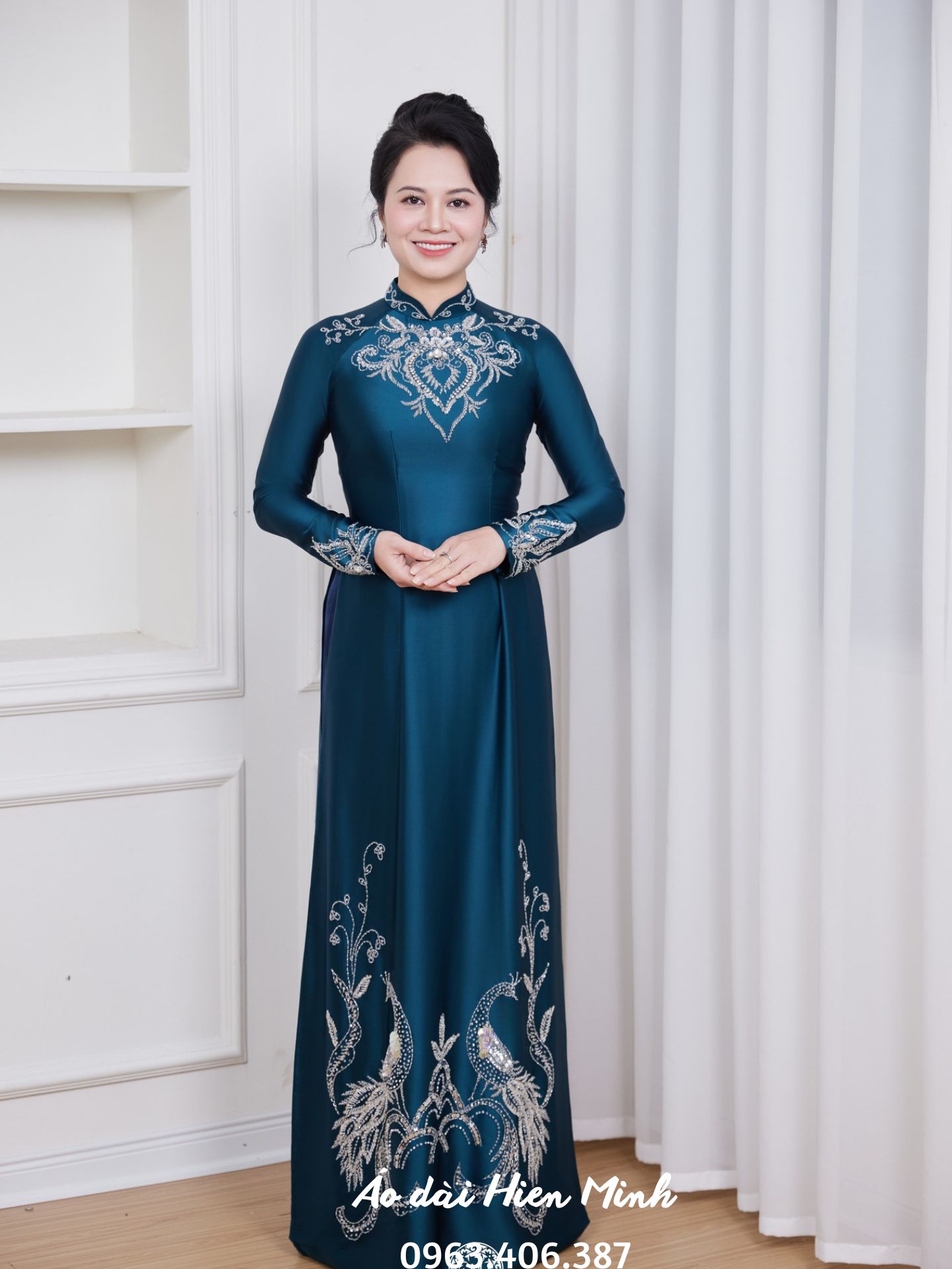 ÁO DÀI CHO MẸ CÔ DÂU CHÚ RỂ - BÍ QUYẾT CHỌN MẪU TRẺ TRUNG, SANG TRỌNG VÀ QUÝ PHÁI NHẤT