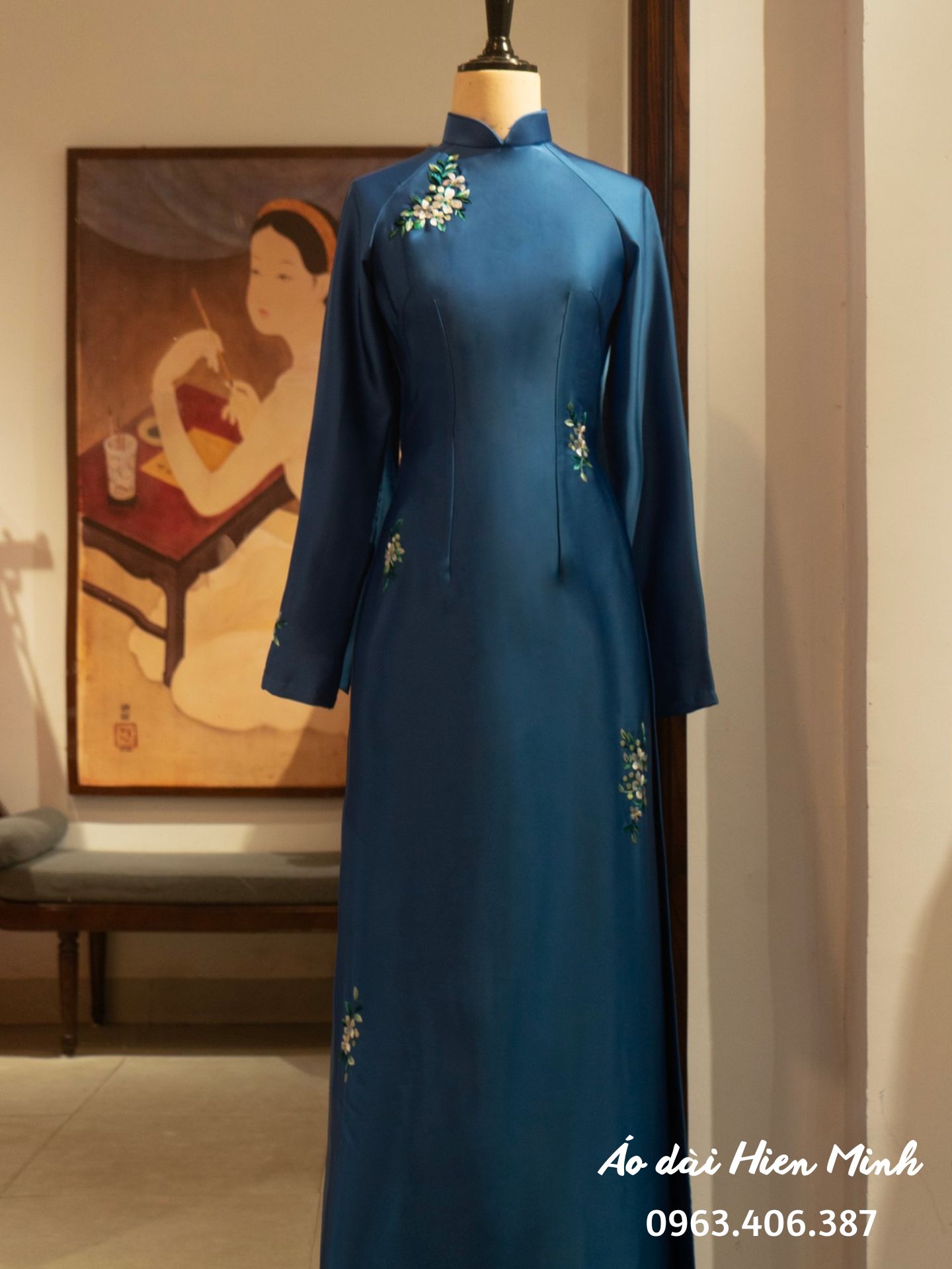 ÁO DÀI CHO MẸ CÔ DÂU CHÚ RỂ - BÍ QUYẾT CHỌN MẪU TRẺ TRUNG, SANG TRỌNG VÀ QUÝ PHÁI NHẤT