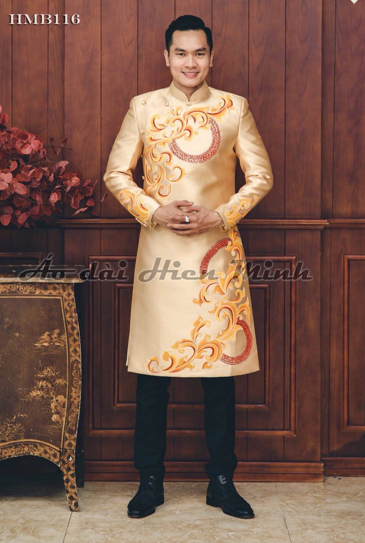 Top  10 mẫu &aacute;o d&agrave;i  c&aacute;ch t&acirc;n nam m&agrave;u v&agrave;ng đẹp nhất - Sang trọng, nổi bật v&agrave; đầy kh&iacute; chất