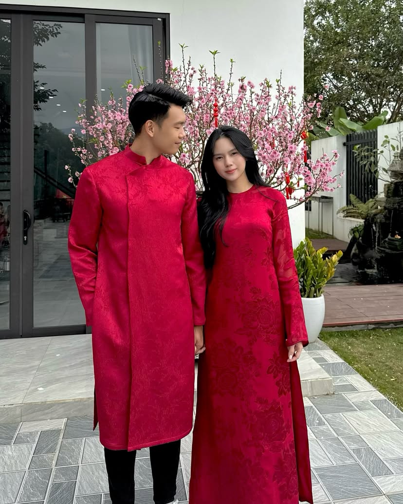 15+ Mẫu áo dài cưới cách tân cho cô dâu chú rể mới nhất hiện nay