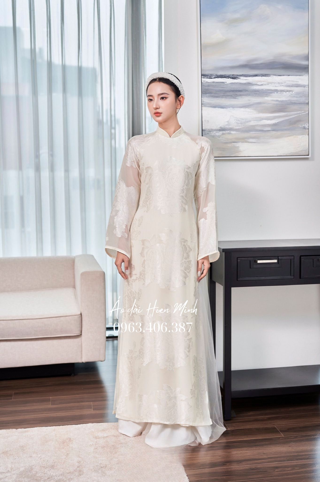 10++ Mẫu áo dài cưới cách tân cho cô dâu chú rể mới nhất hiện nay