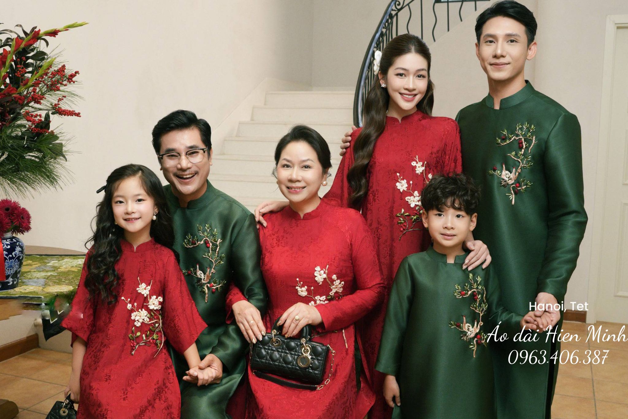 Những màu áo dài nên chọn trong dịp Tết để mang lại may mắn và tài lộc