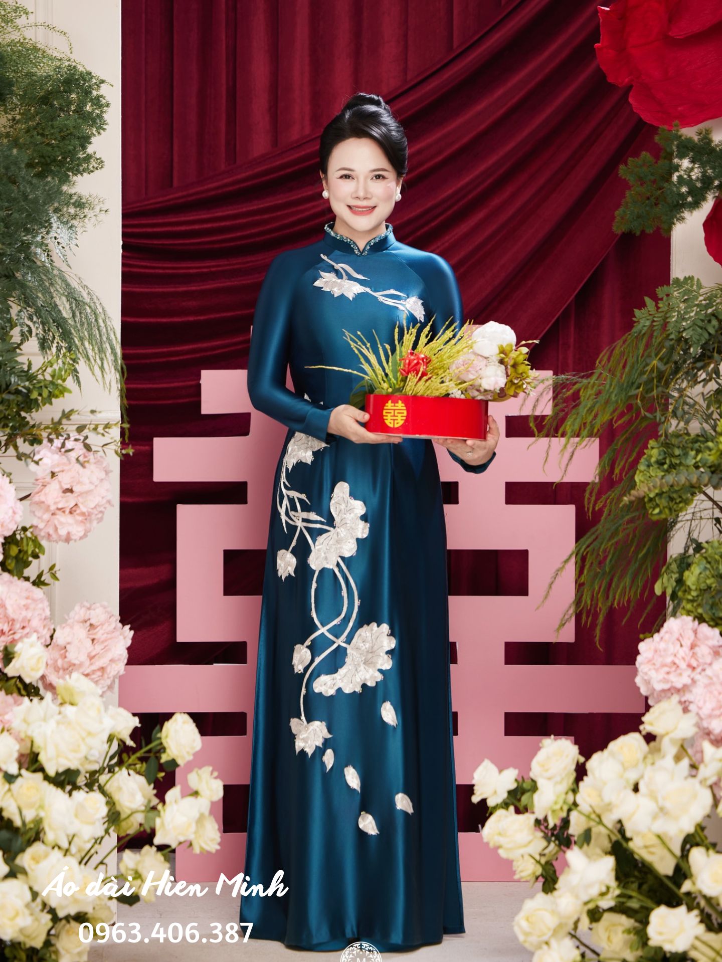 ÁO DÀI CHO MẸ CÔ DÂU: BÍ QUYẾT CHỌN MẪU TRẺ TRUNG, SANG TRỌNG VÀ QUÝ PHÁI NHẤT