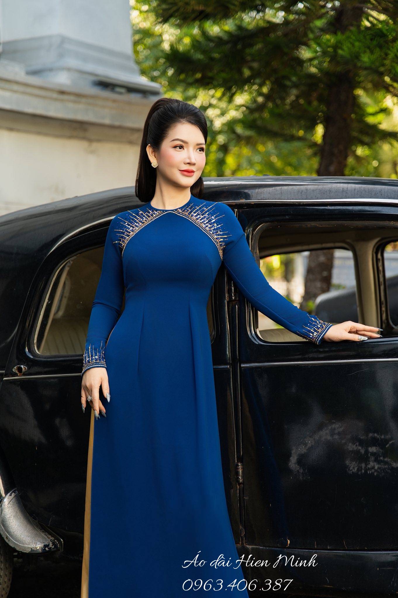 15+ Mẫu &aacute;o d&agrave;i b&agrave; sui thanh lịch, sang trọng cho mẹ c&ocirc; d&acirc;u, ch&uacute; rể trong ng&agrave;y cưới