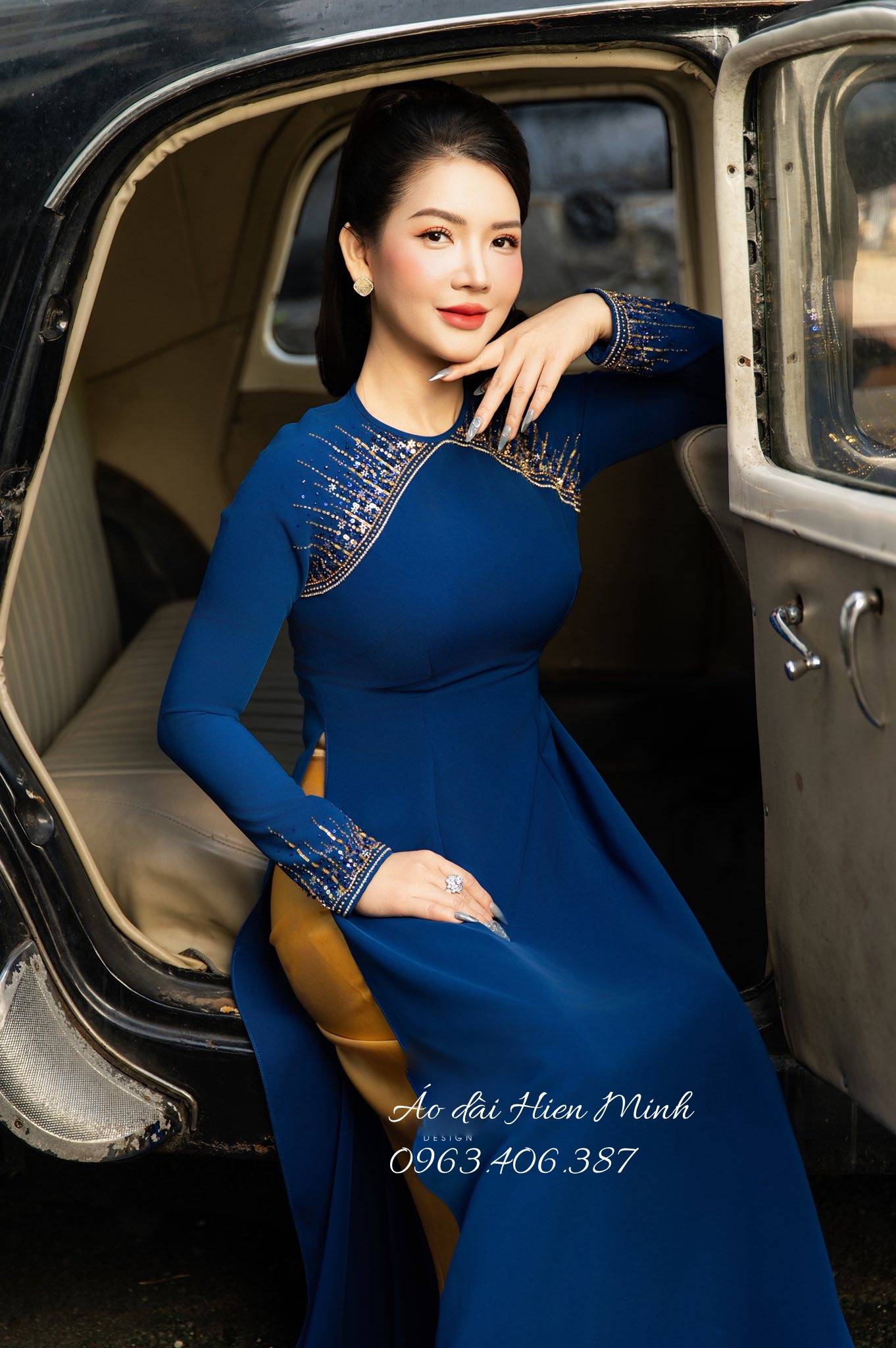 15+ Mẫu &aacute;o d&agrave;i b&agrave; sui thanh lịch, sang trọng cho mẹ c&ocirc; d&acirc;u, ch&uacute; rể trong ng&agrave;y cưới