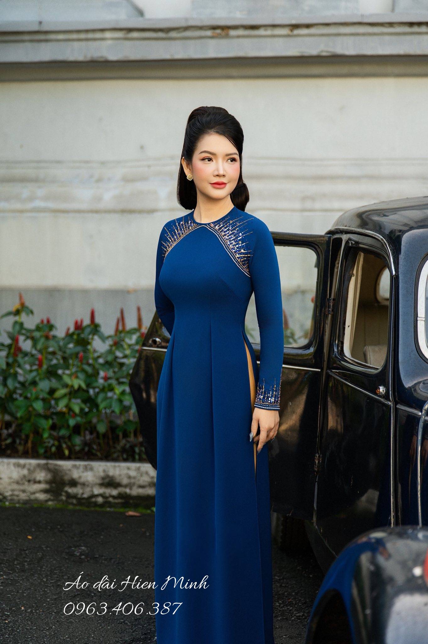 15+ Mẫu &aacute;o d&agrave;i b&agrave; sui thanh lịch, sang trọng cho mẹ c&ocirc; d&acirc;u, ch&uacute; rể trong ng&agrave;y cưới