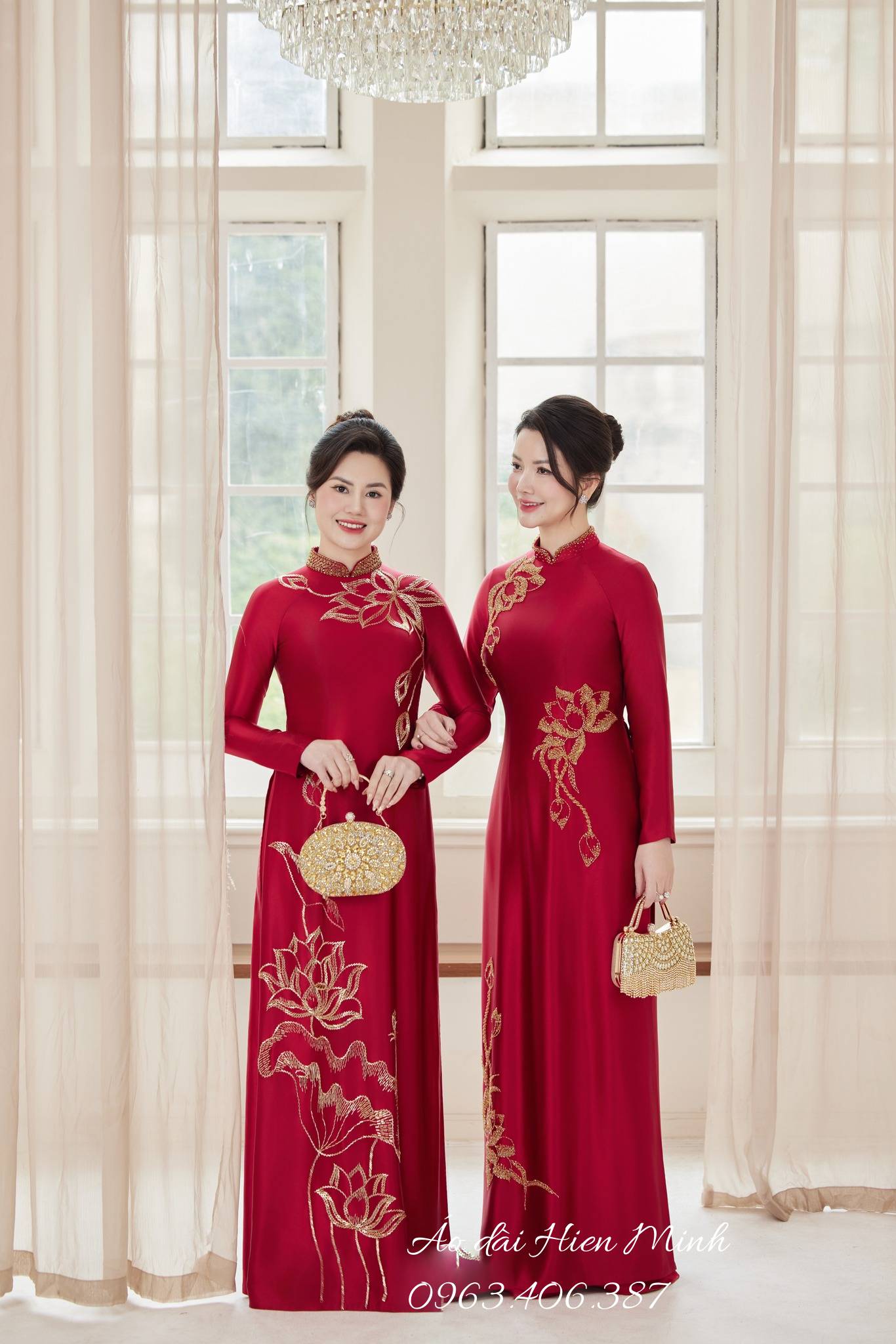 15+ Mẫu &aacute;o d&agrave;i b&agrave; sui thanh lịch, sang trọng cho mẹ c&ocirc; d&acirc;u, ch&uacute; rể trong ng&agrave;y cưới