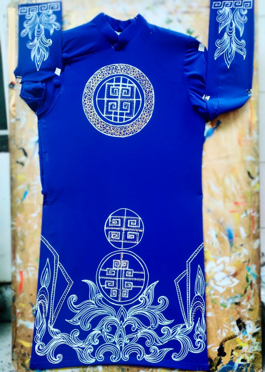 ao dai cach tan nam
