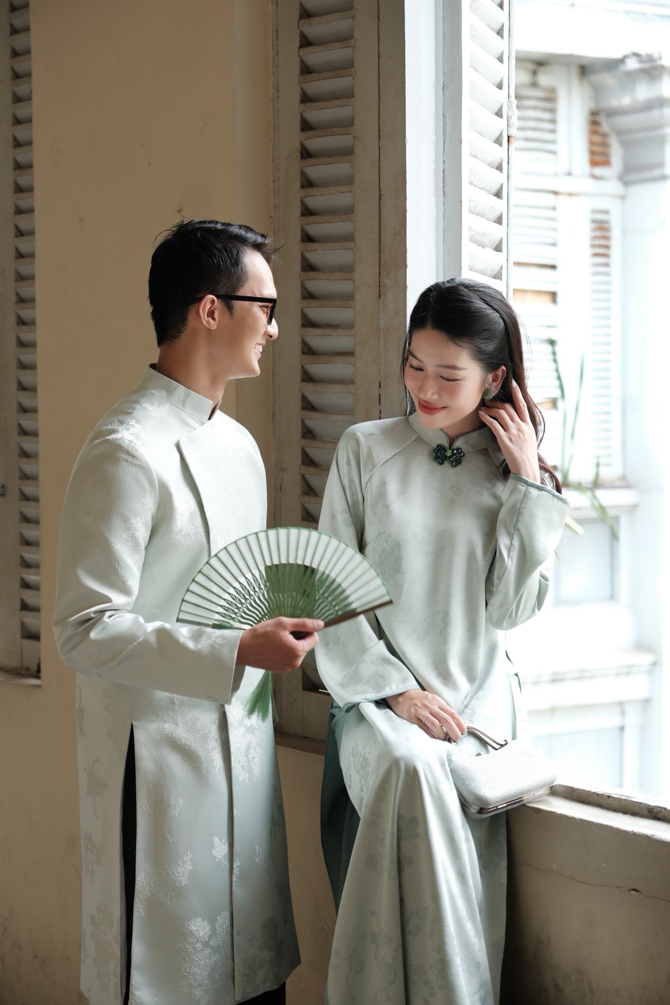 Mẫu &Aacute;o D&agrave;i Cặp Đ&ocirc;i Xanh Pastel Thanh Lịch