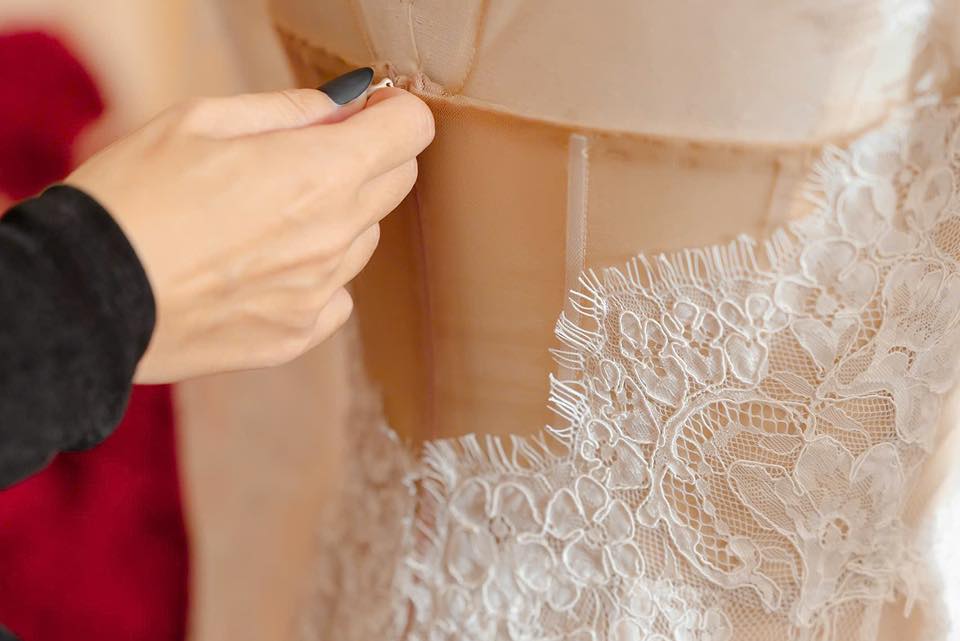 &Aacute;o d&agrave;i cưới cho c&ocirc; d&acirc;u Việt hải ngoại - Giữ trọn n&eacute;t truyền thống trong ng&agrave;y trọng đại