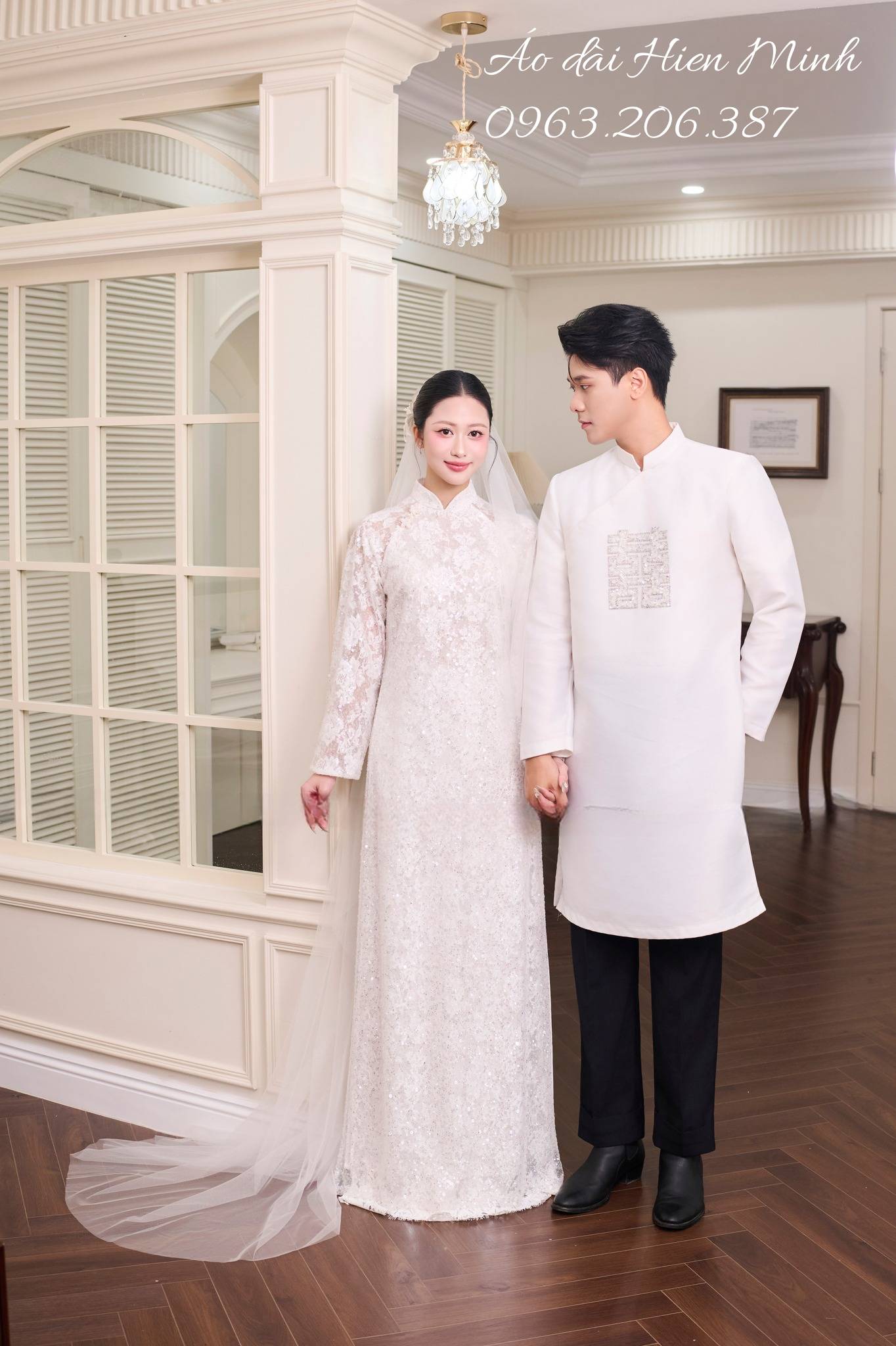 TOP Những mẫu &aacute;o d&agrave;i cưới cặp đ&ocirc;i m&agrave;u trắng đẹp nhất hiện nay d&agrave;nh cho c&ocirc; d&acirc;u ch&uacute; rể