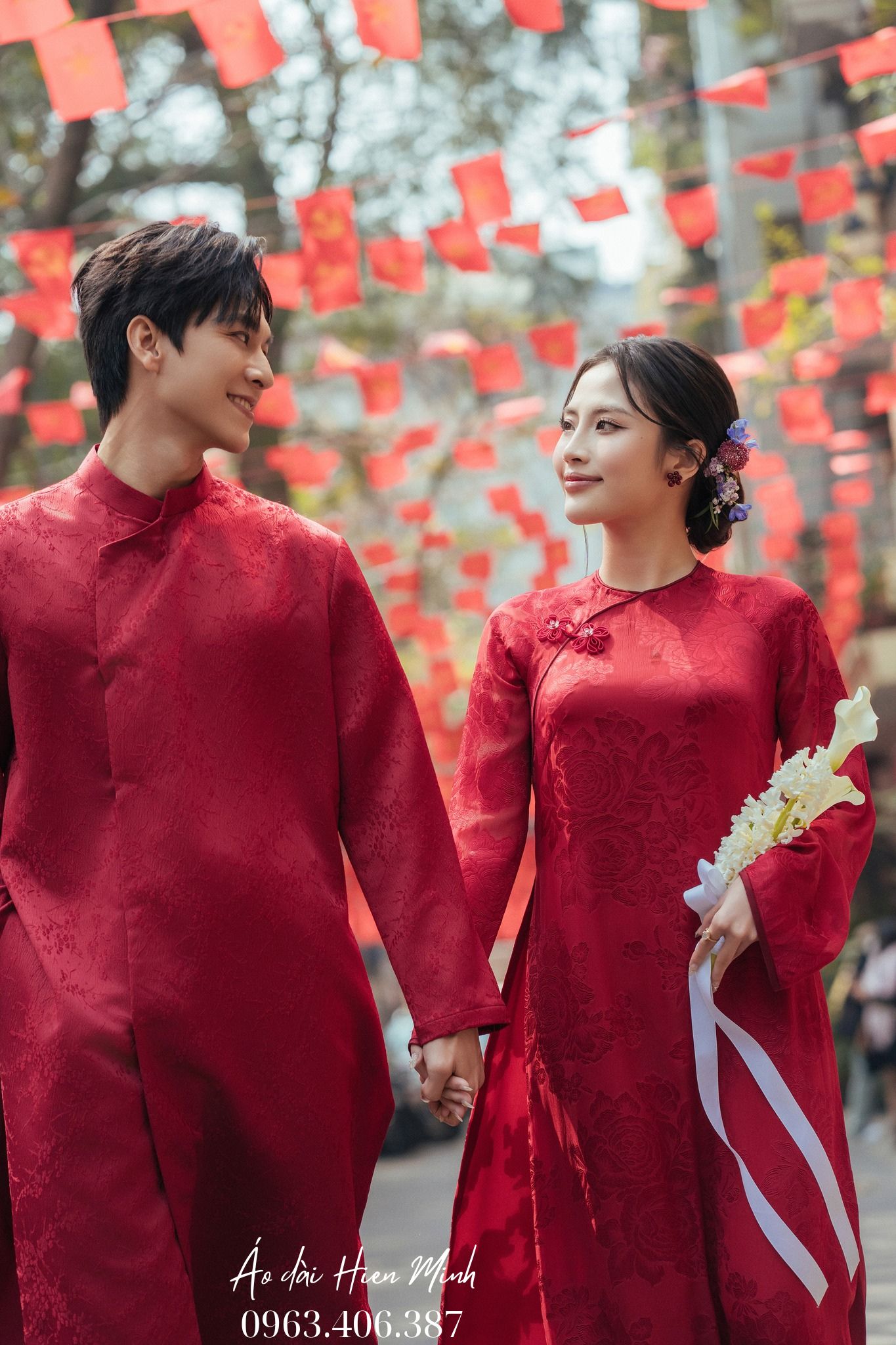 TOP Mẫu áo dài cưới đôi đẹp, sang trọng được cô dâu chú rể yêu thích nhất hiện nay