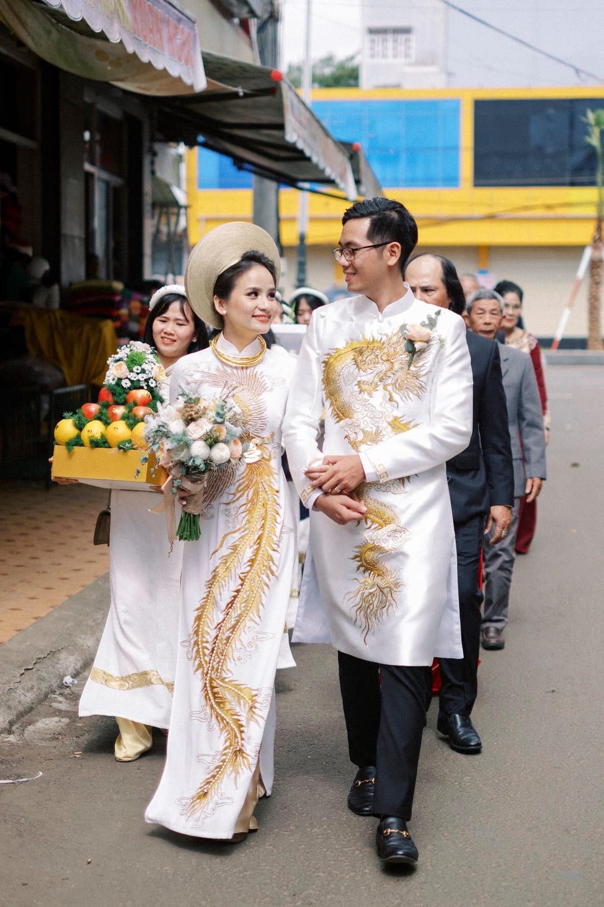 10 ++ Mẫu áo dài cưới Long Phụng đẹp nhất dành cho cô dâu chú rể hiện nay