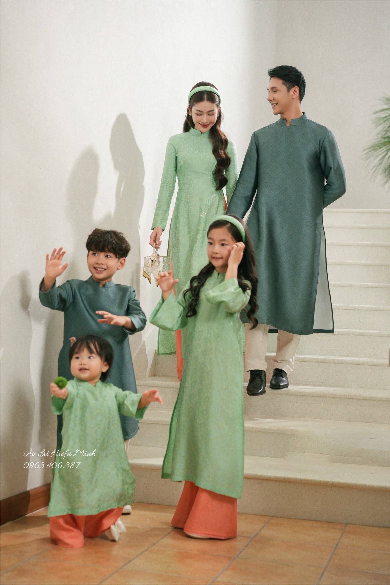 Địa Chỉ May Áo Dài Gia Đình Đẹp Được Nhiều Khách Hàng Tin Chọn