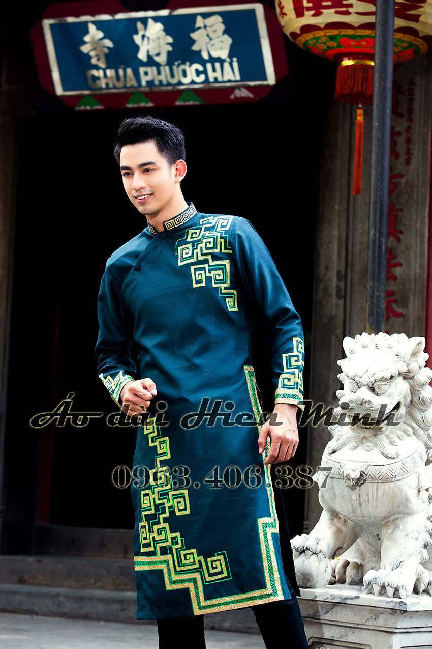 ao dai cach tan nam