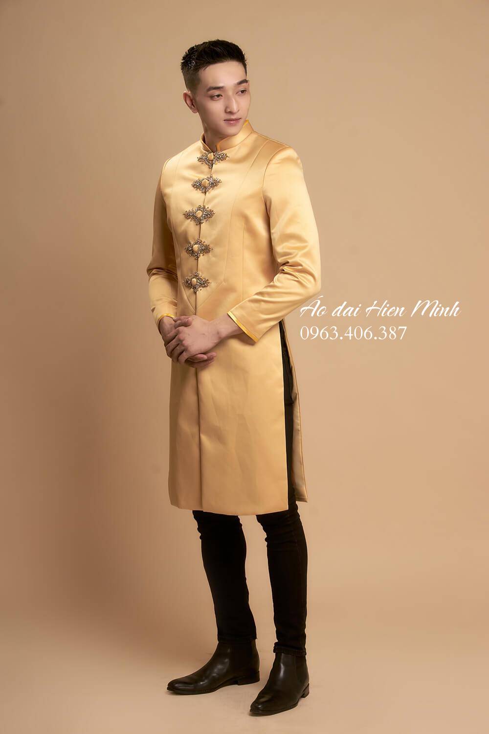 Top  10 mẫu &aacute;o d&agrave;i  c&aacute;ch t&acirc;n nam m&agrave;u v&agrave;ng đẹp nhất - Sang trọng, nổi bật v&agrave; đầy kh&iacute; chất