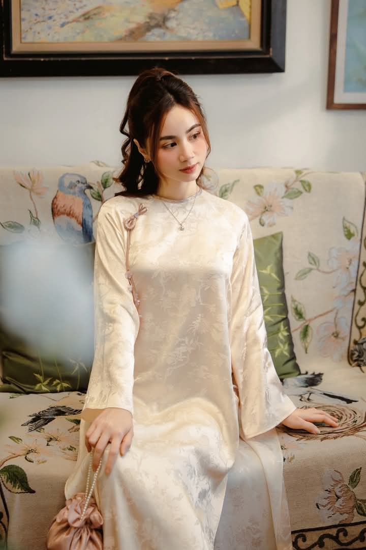 15 mẫu áo dài nữ dự đám cưới sang trọng, thanh lịch và tinh tế