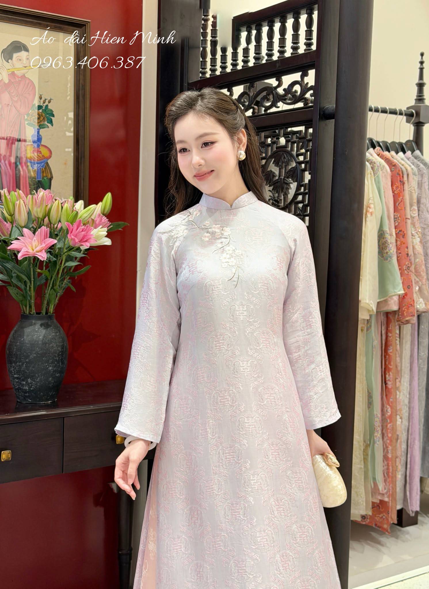 15+ Mẫu &Aacute;o D&agrave;i Nữ D&aacute;ng Su&ocirc;ng Mặc Tết Đẹp Nhất 2027