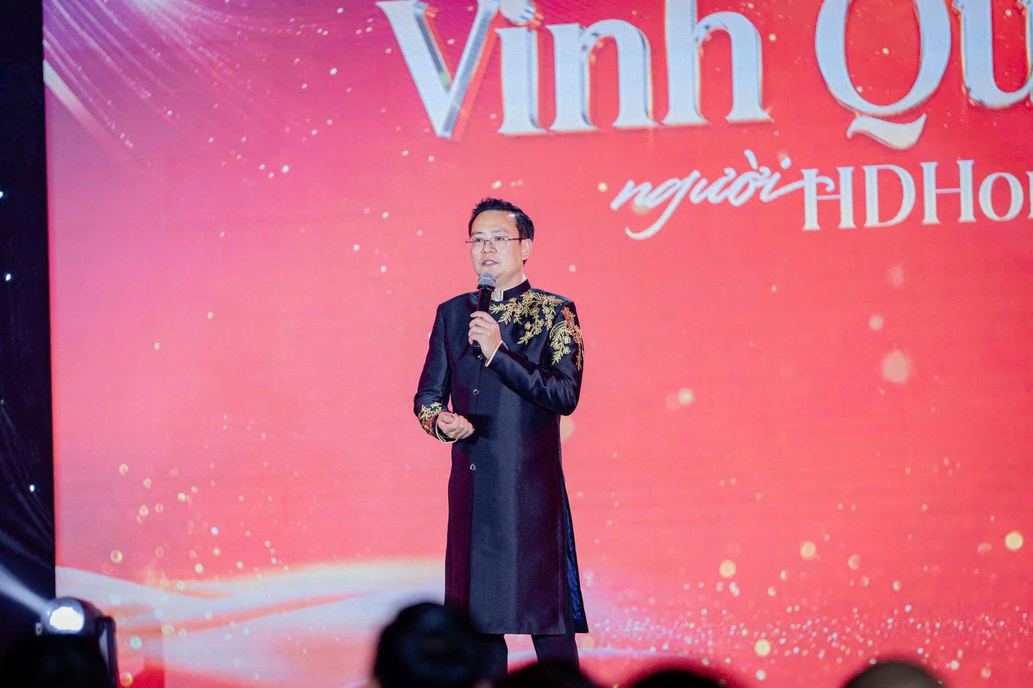 Top 10 Mẫu &Aacute;o D&agrave;i Nam M&agrave;u Xanh Than Đẹp, Lịch L&atilde;m V&agrave; Sang Trọng