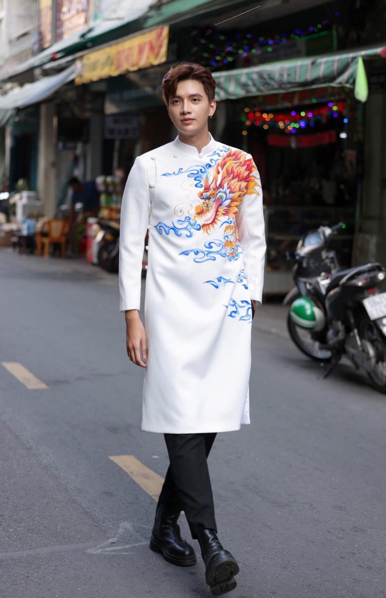 15 Mẫu &Aacute;o D&agrave;i C&aacute;ch T&acirc;n Nam Họa Tiết Rồng Sang Trọng Được Y&ecirc;u Th&iacute;ch Nhất