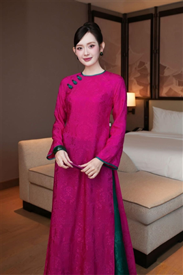 Áo dài nữ cách tân dáng suông
