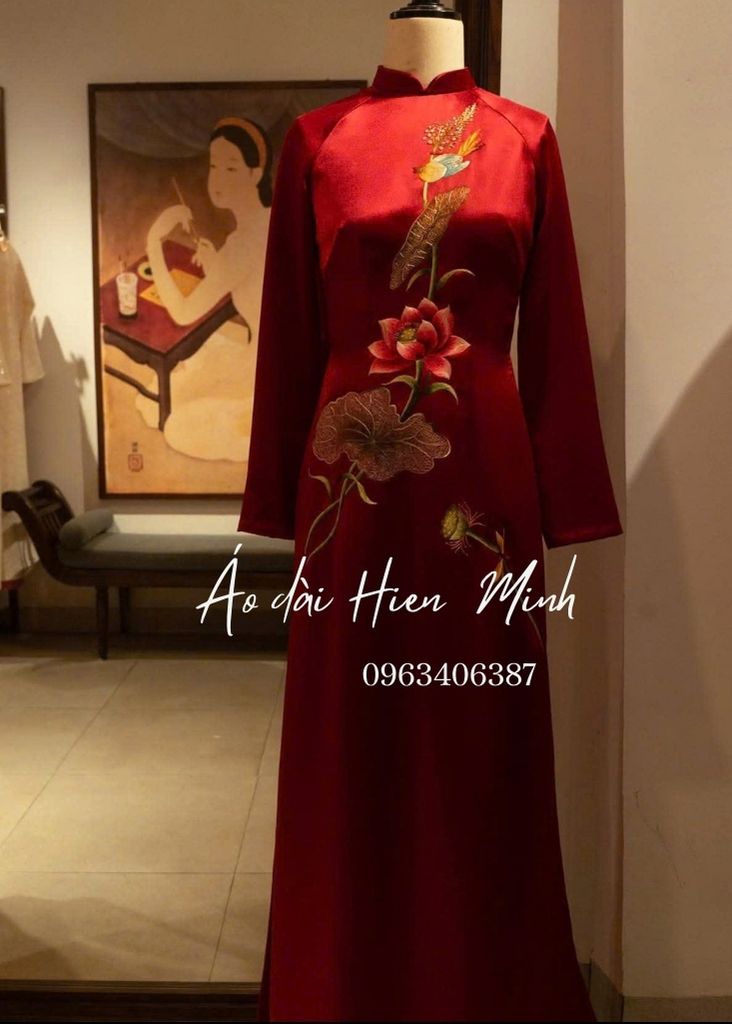 Áo dài truyền thống Việt Nam họa tiết SEN thêu